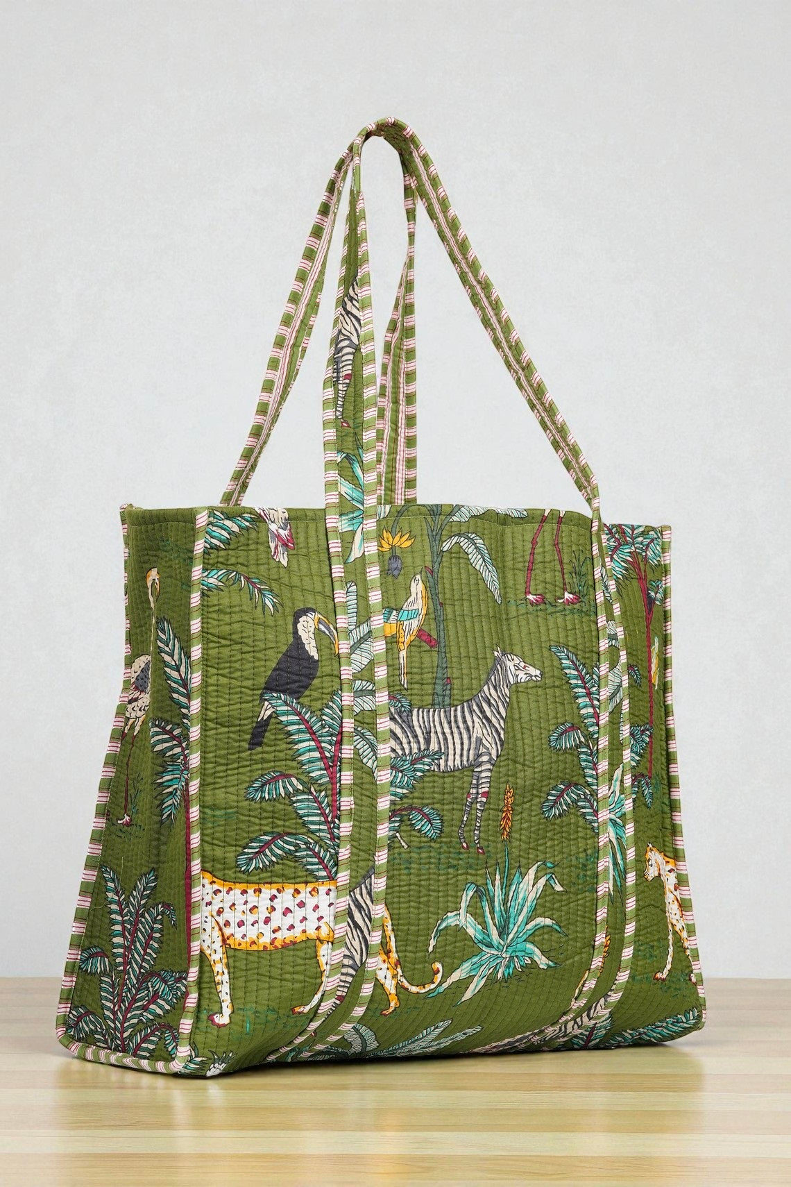 Quilted Crossbody Bag – Soft Cotton Fabric, Everyday Comfort