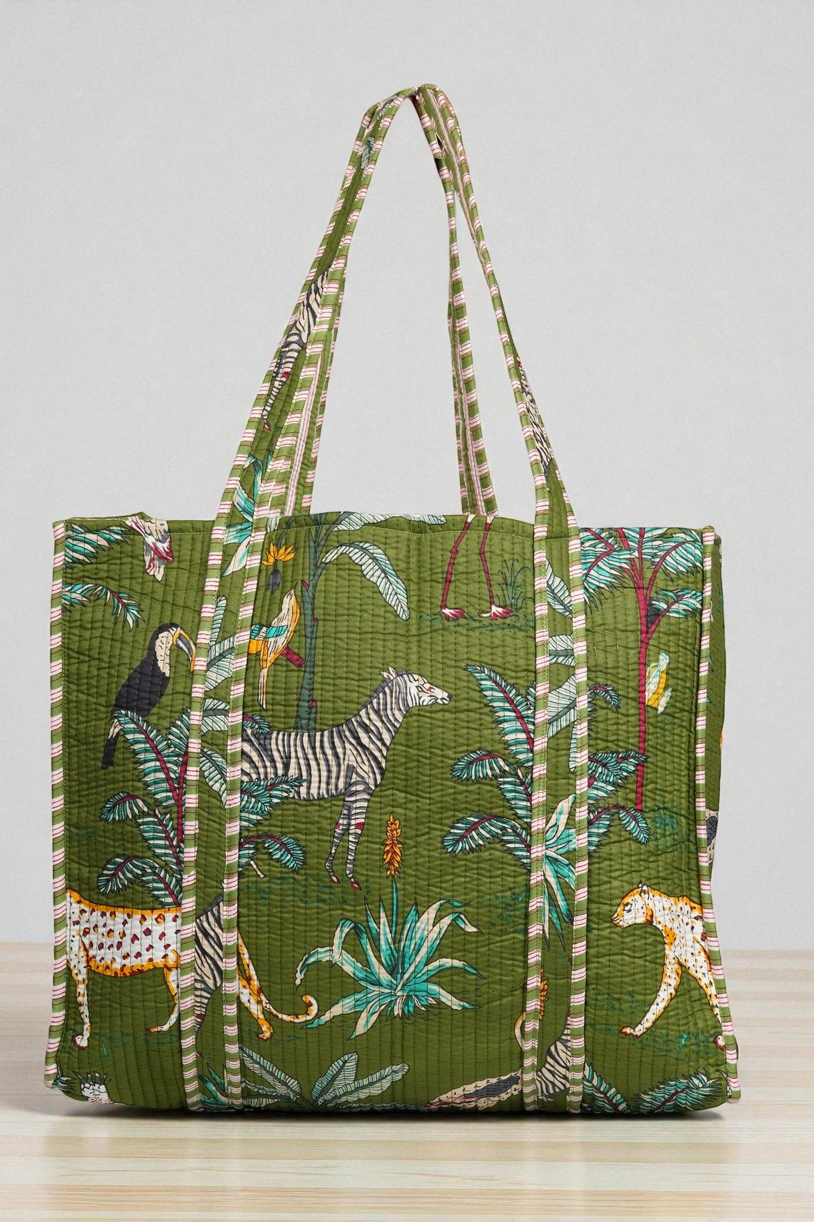 Quilted Crossbody Bag – Soft Cotton Fabric, Everyday Comfort