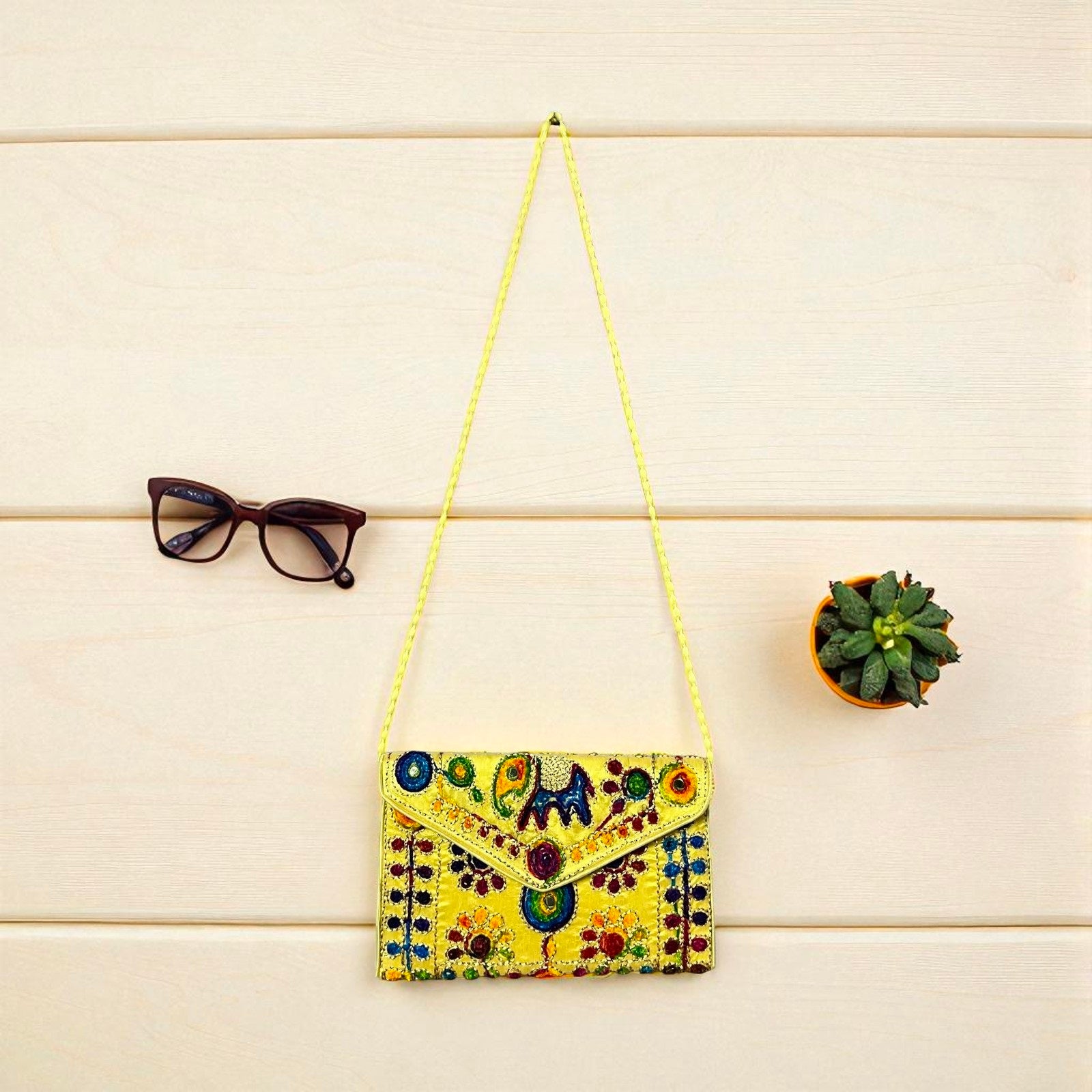 Clutch Bags Sling Bags Cross Body Bags for Women 30X20 Cm Perfect for Wedding & Party Looks